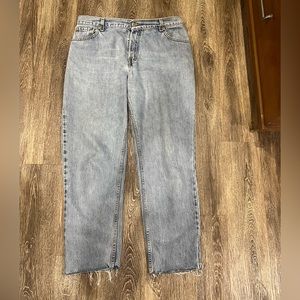 Size 36 Vintage Levi’s 550s Raw hem